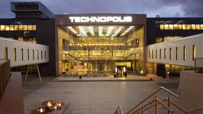 Technopolis -old terminal.jpg